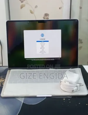 New Laptop Apple MacBook Air 2025 M4 13-inch 16GB Apple M4 SSD 256GB