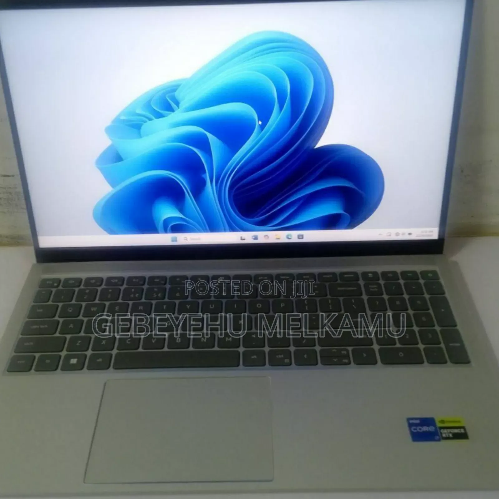 New Laptop Dell 16GB Intel Core i7 SSD 512GB