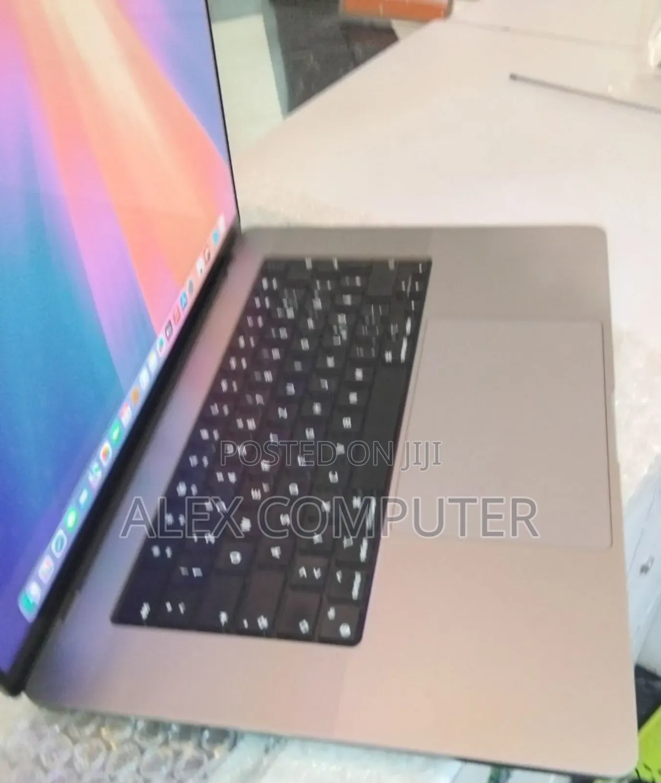 New Laptop Apple MacBook Pro M1 64GB Apple M1 Max SSD 1T