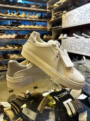 Zara White High Master Quality Flat Shoes For Men (Free Delivery)