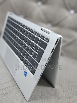 New Laptop HP EliteBook 1040 G8 16GB Intel Core i7 SSD 512GB