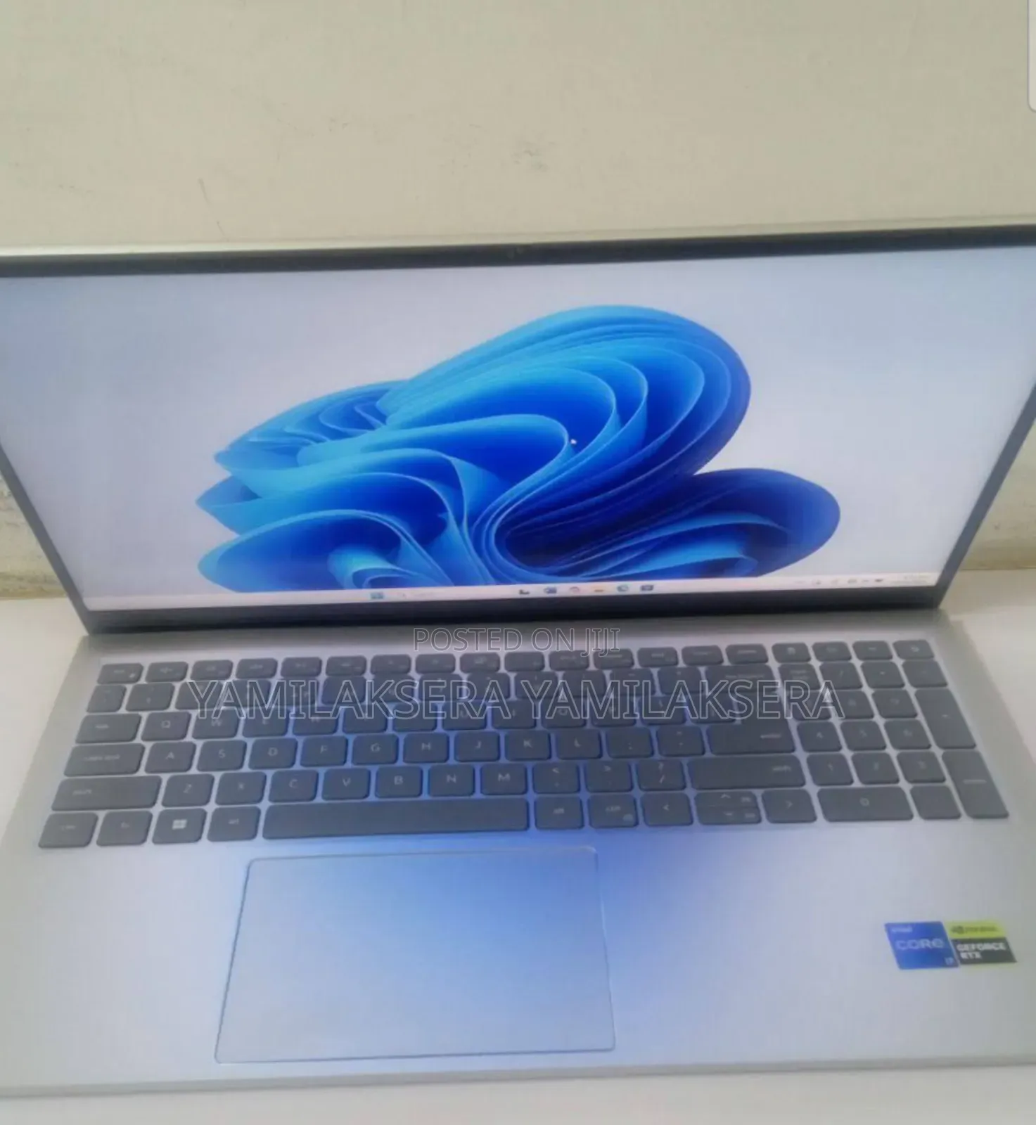 New Laptop Dell Inspiron 15 16GB Intel Core i7 SSD 512GB