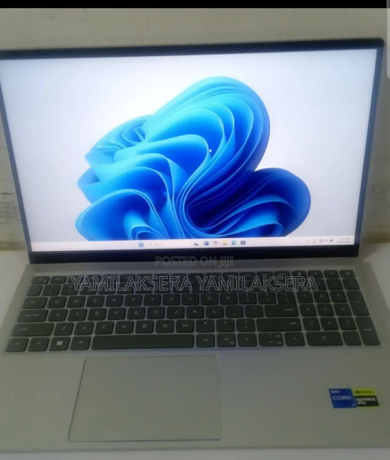 New Laptop Dell Inspiron 15 16GB Intel Core i7 SSD 512GB