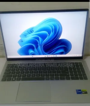 New Laptop Dell Inspiron 15 16GB Intel Core i7 SSD 512GB