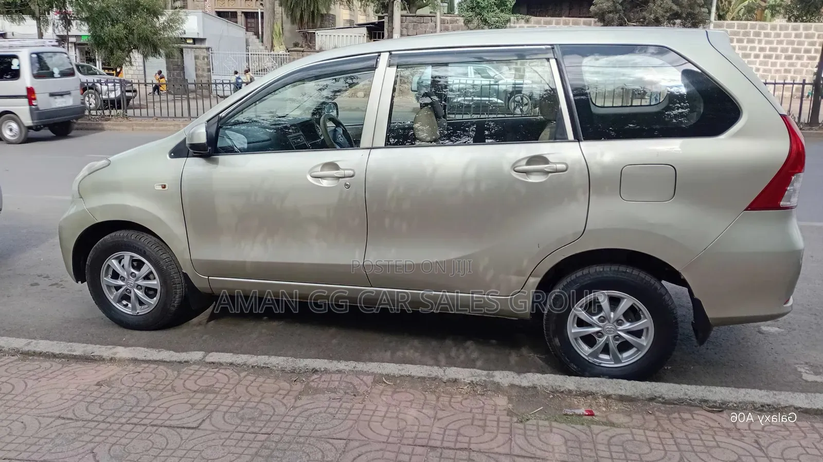 Toyota Avanza 2013 Beige