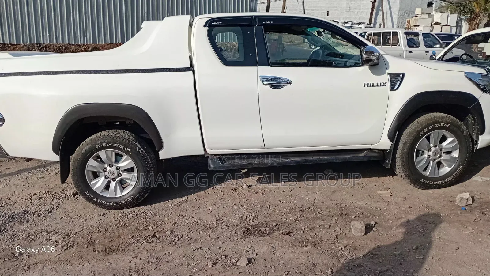 Toyota Hilux 2023 White