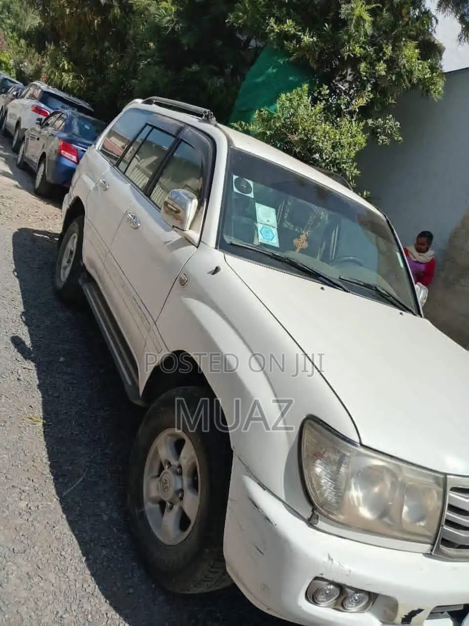 Toyota Land Cruiser 2000 White