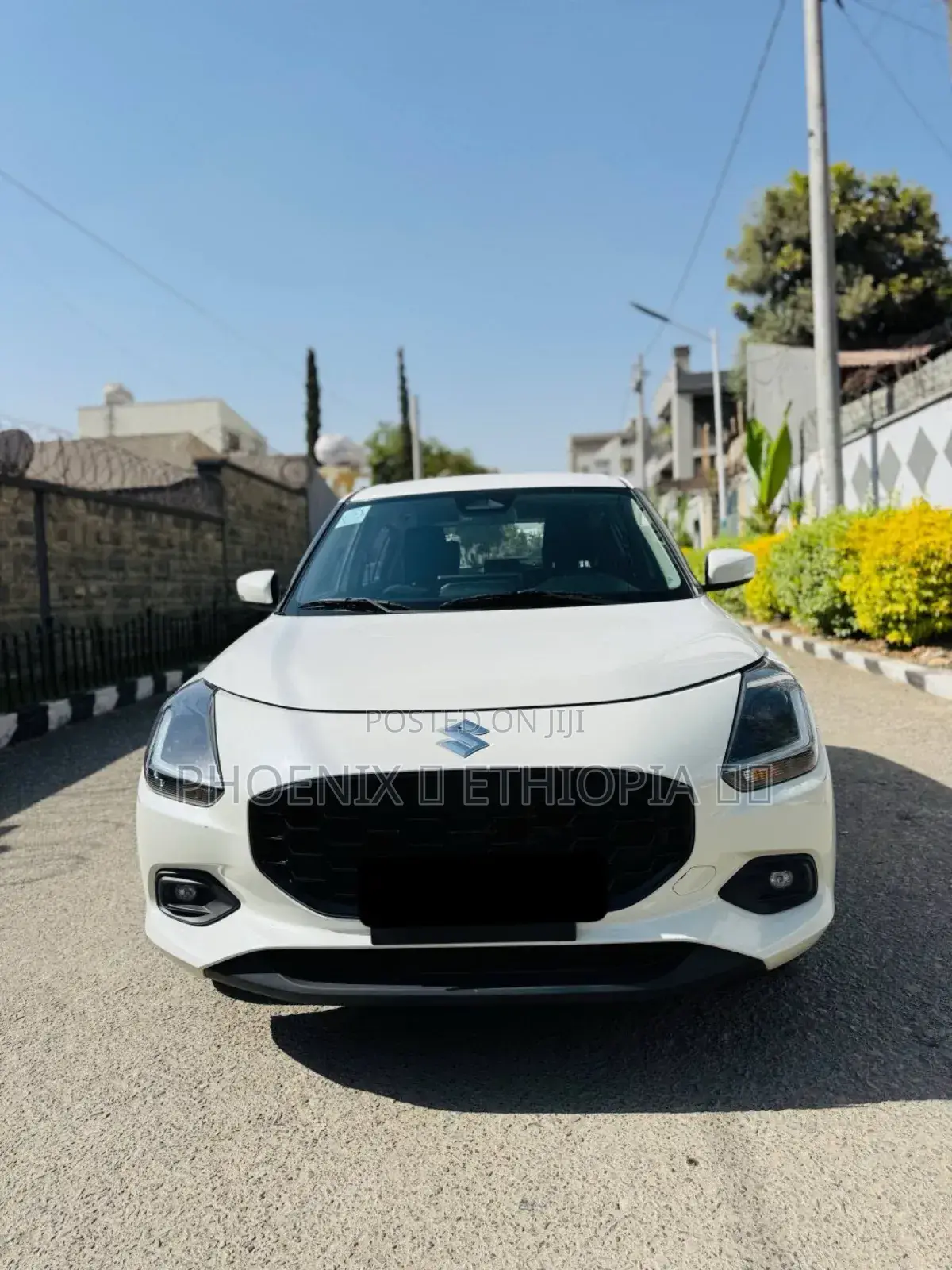 Suzuki Swift 2025 White