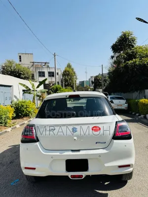 Suzuki Swift 2025 White