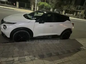 Nissan Juke 2021 White
