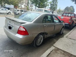 Toyota Corolla 2005 Gold