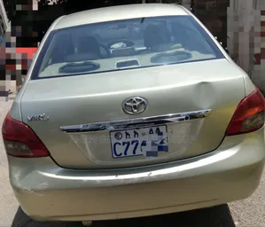 Toyota Yaris 2007 Gold