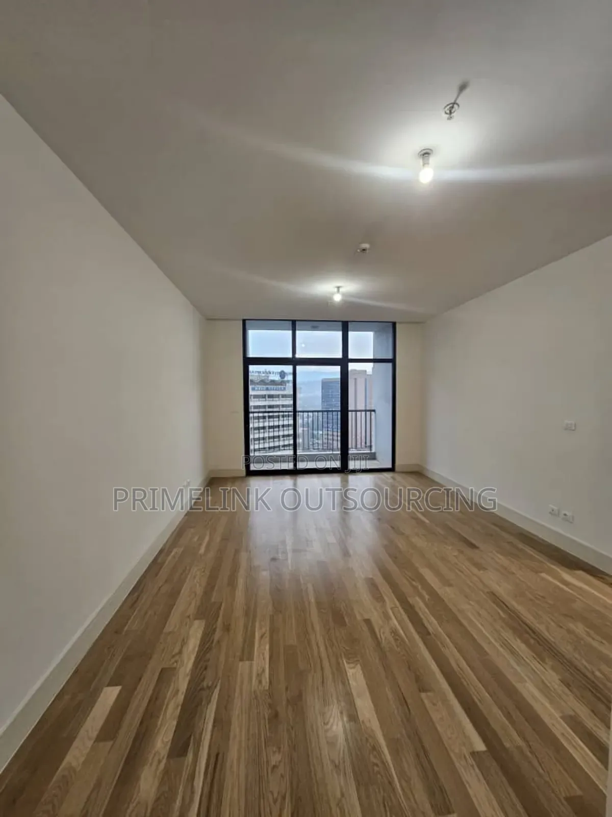 2bdrm Apartment in Eagles, Kirkos for rent