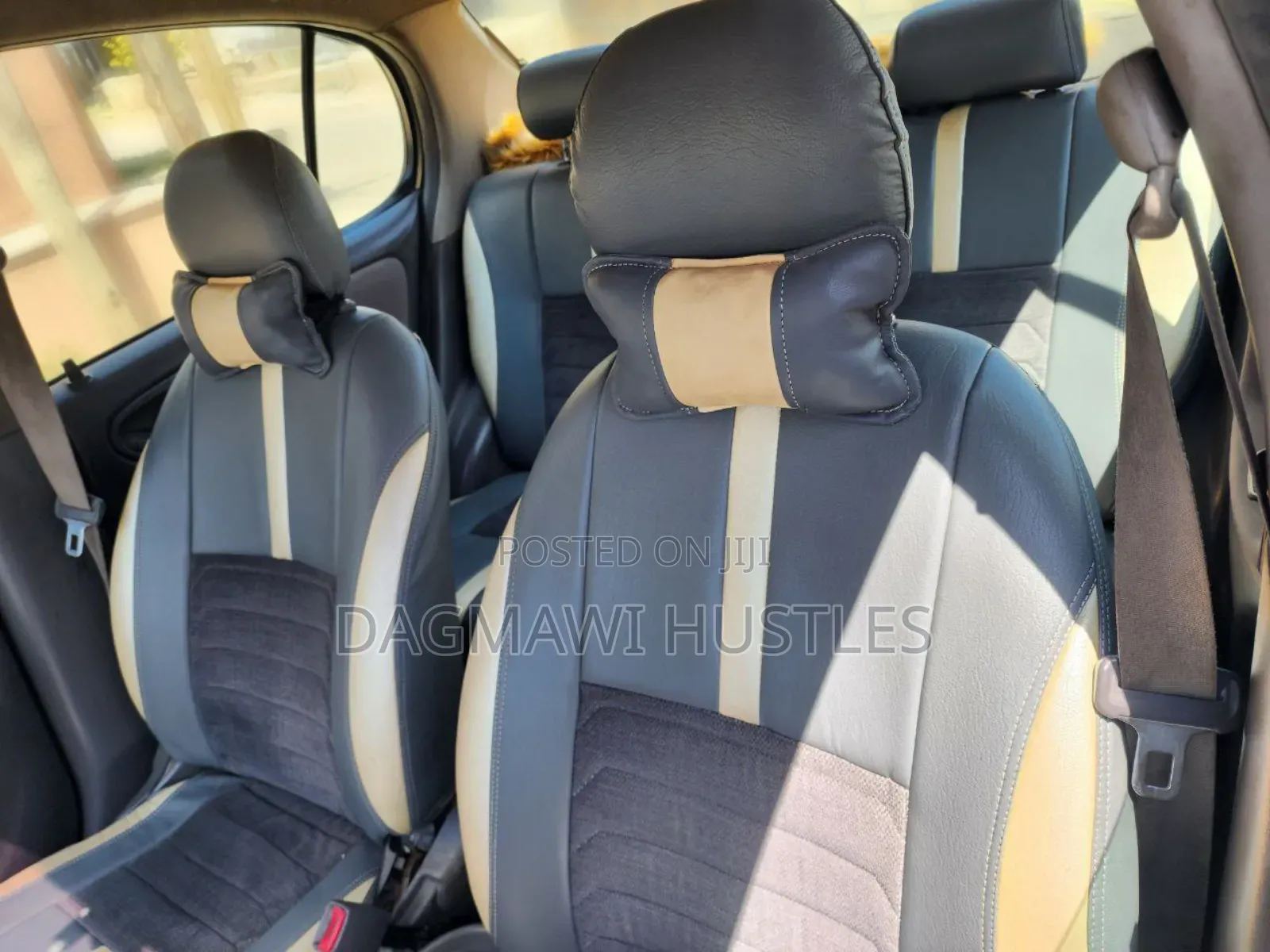 Toyota Platz 2001 Gold