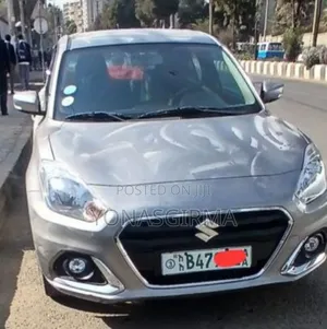 Suzuki Dzire 2022 Silver