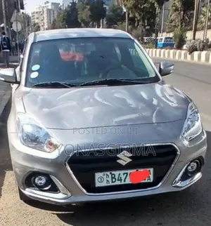 Suzuki Dzire 2022 Silver
