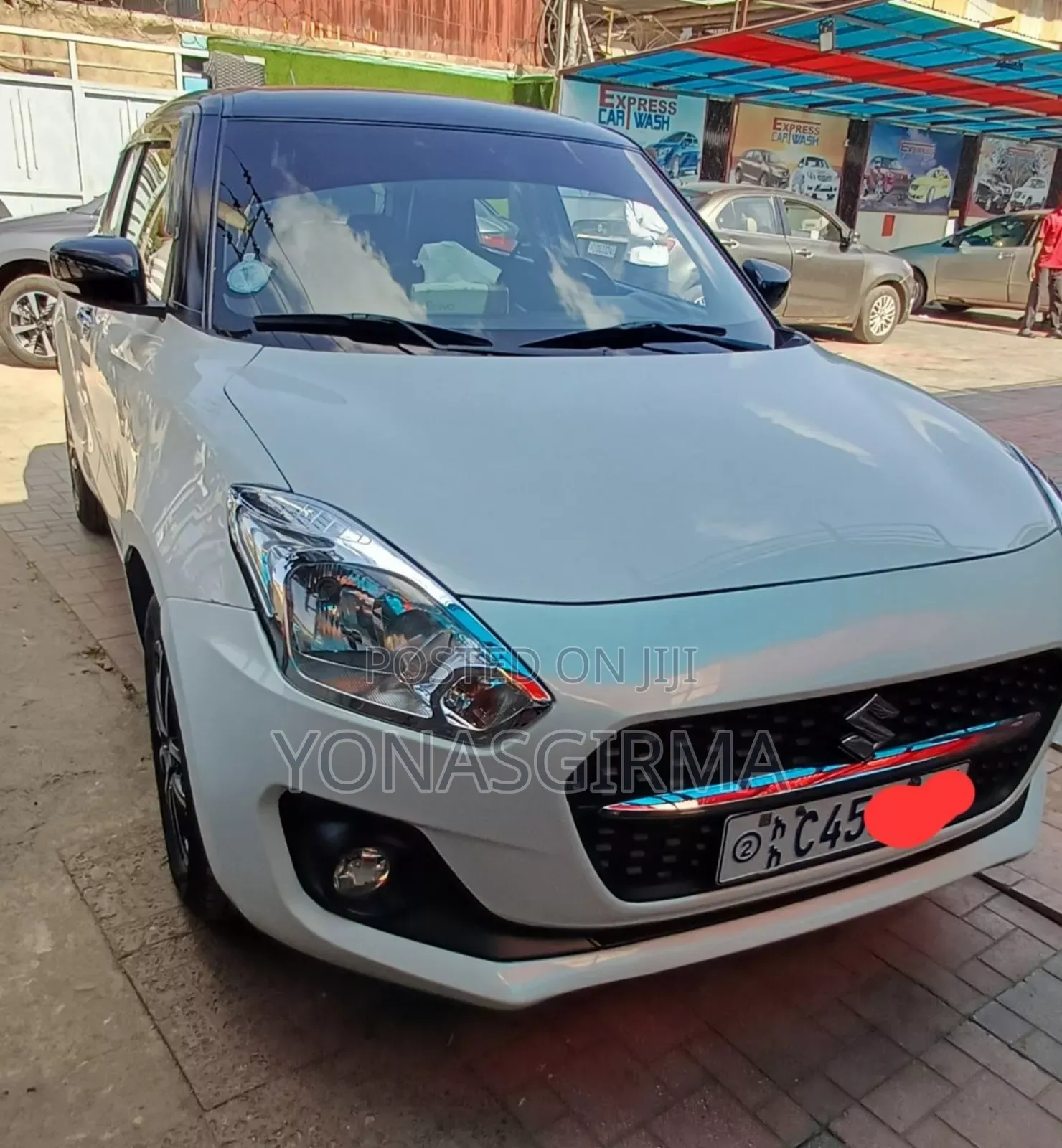 Suzuki Swift 2022 White