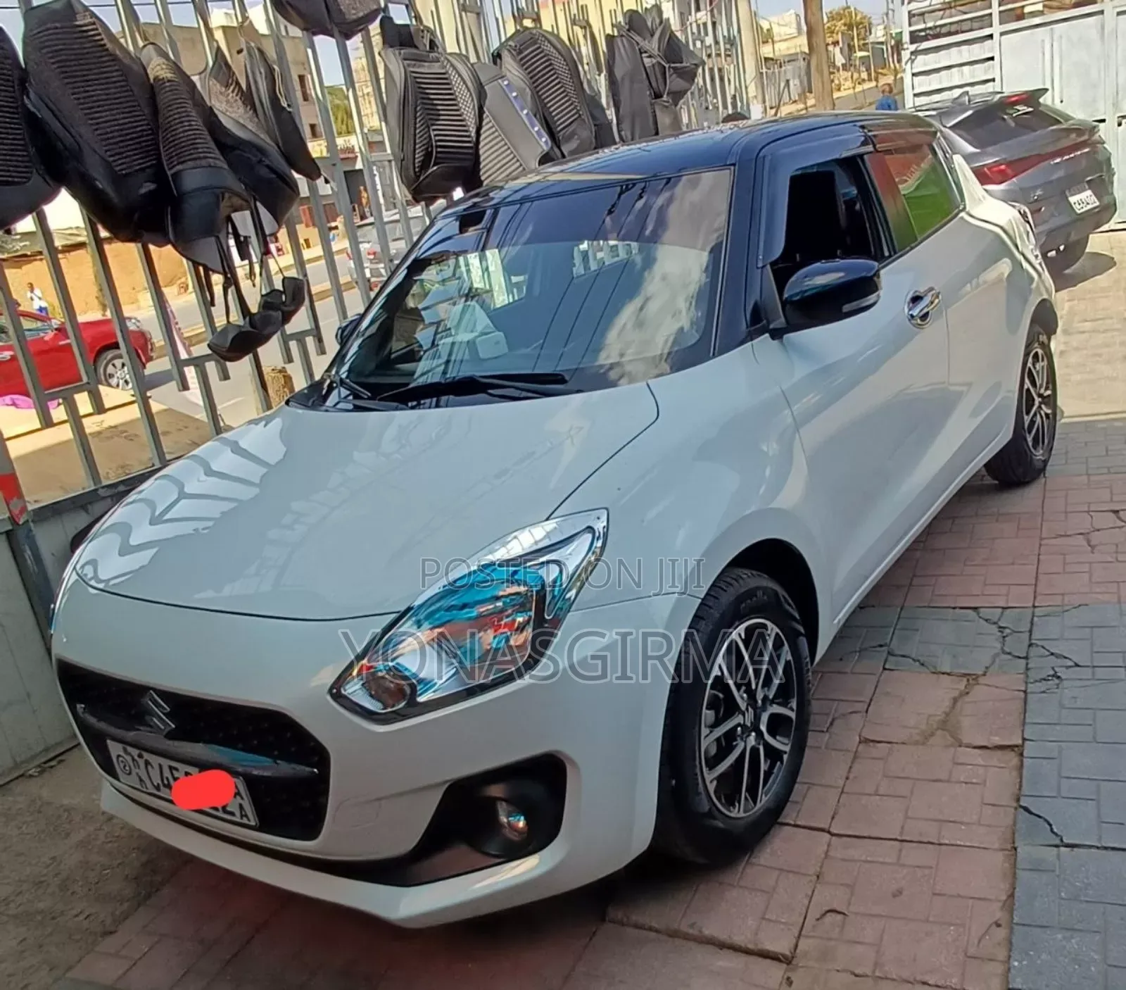 Suzuki Swift 2022 White