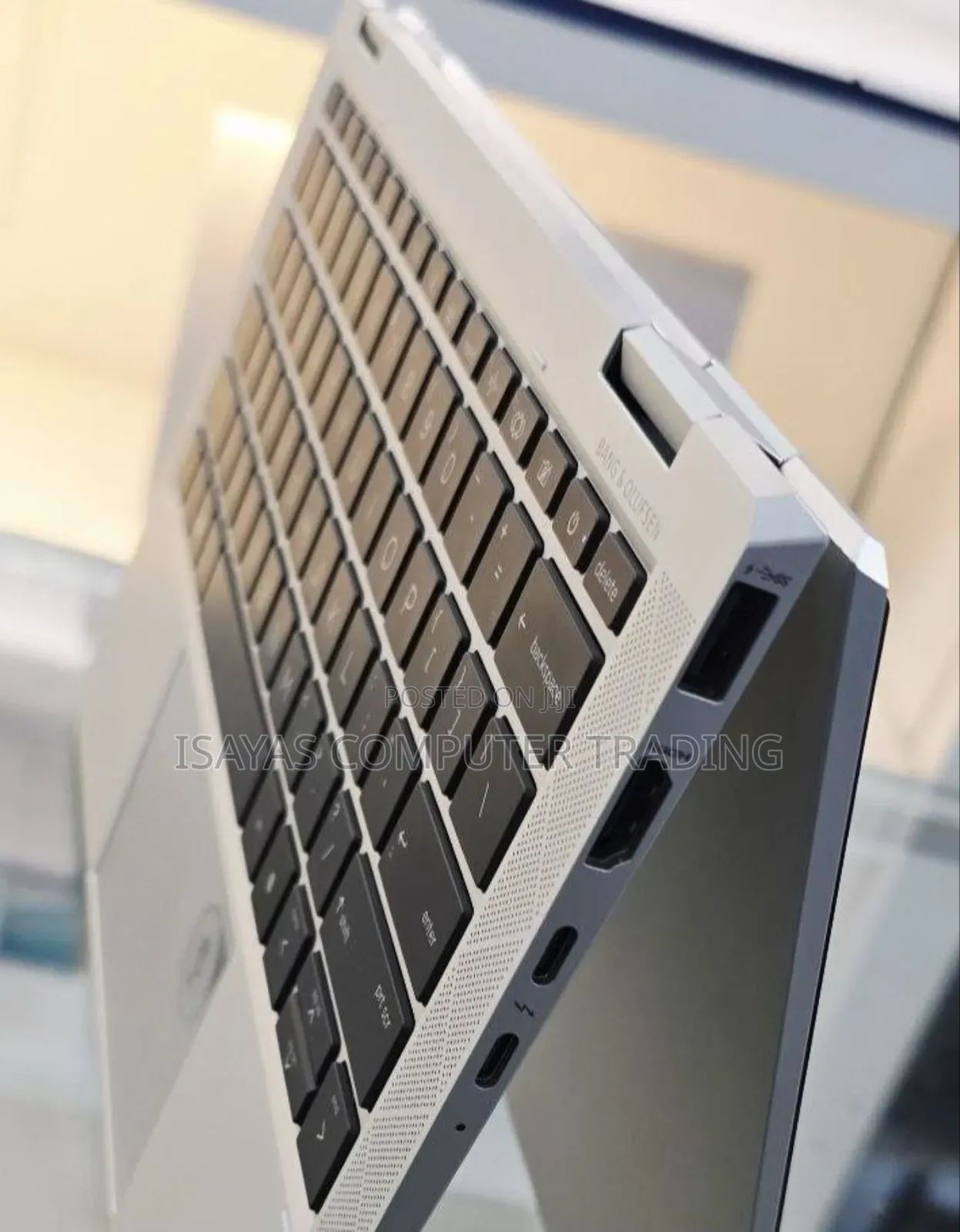 New Laptop HP EliteBook 1040 G8 16GB Intel Core i7 SSD 512GB