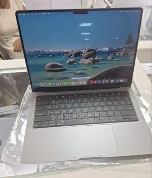 New Laptop Apple MacBook Pro M1 32GB Apple M1 Pro SSD 512GB