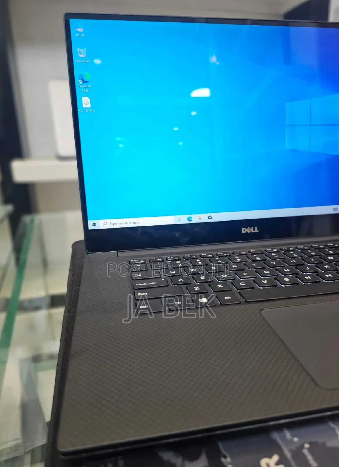 New Laptop Dell XPS 15 16GB Intel Core i7 SSD 512GB