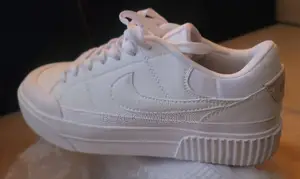 Original Nike Chama (Shoes)