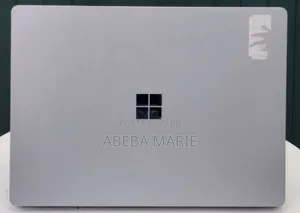 New Laptop Microsoft Surface 16GB Intel Core i7 SSD 256GB