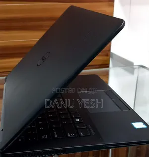 New Laptop Dell 8GB Intel Core i5 SSD 256GB