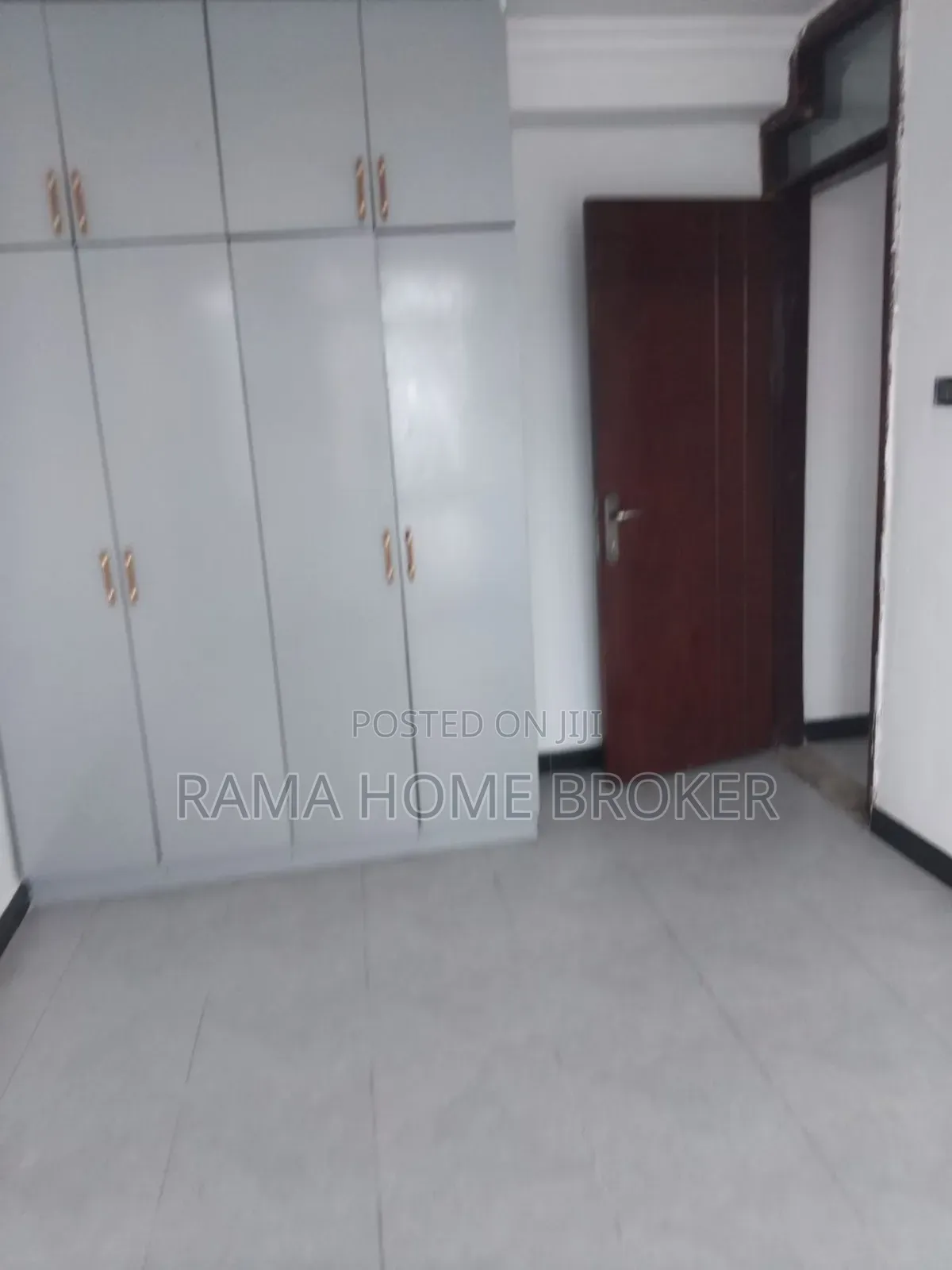 Furnished 2bdrm Condo in አያት 49 40/60 ኮንዶሚኒየም, Yeka for sale