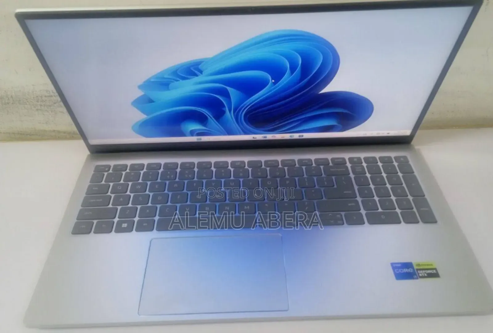 New Laptop Dell Inspiron 15 16GB Intel Core i7 SSD 512GB