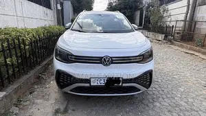 Volkswagen ID.6 2022 White