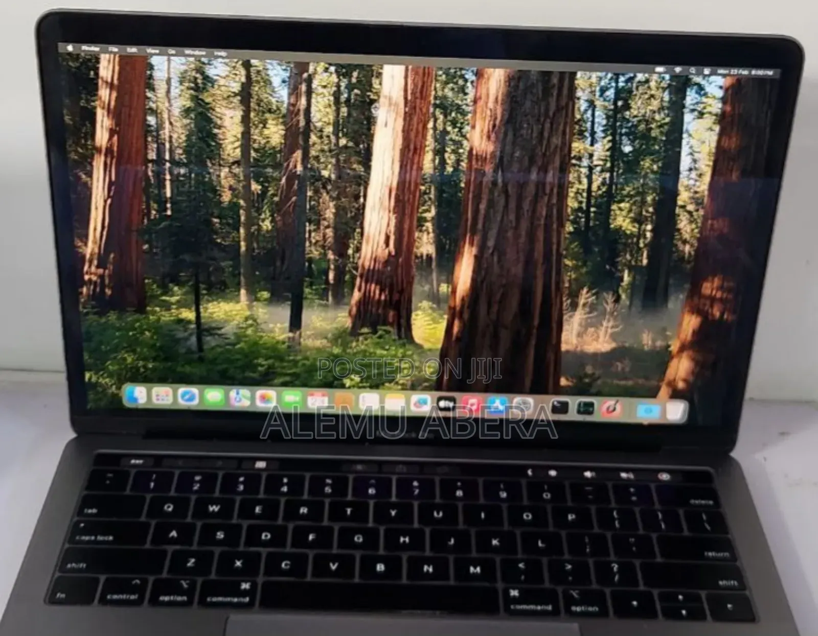 New Laptop Apple MacBook Pro 2019 8GB Intel Core i5 SSD 256GB