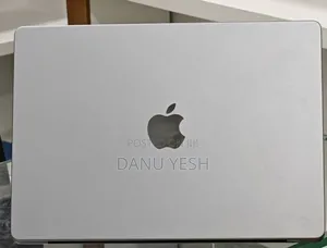 New Laptop Apple MacBook Pro 8GB Apple M3 SSD 512GB