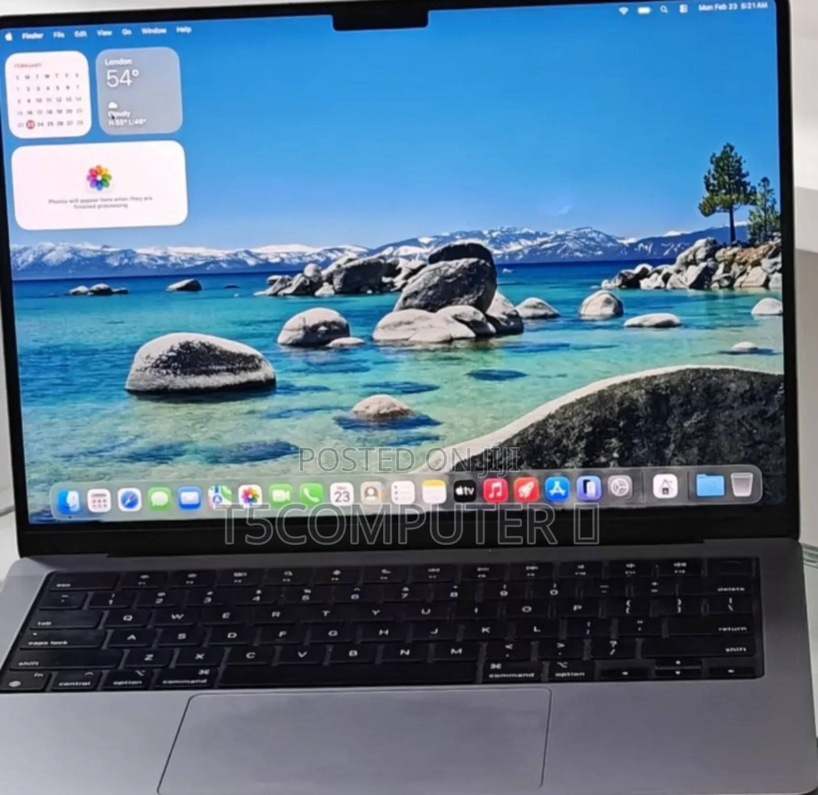 New Laptop Apple MacBook Pro 2023 M3 14-inch 8GB Apple M3 Pro SSD 512GB