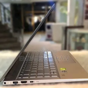 New Laptop HP Pavilion 14 16GB Intel Core i7 SSD 512GB