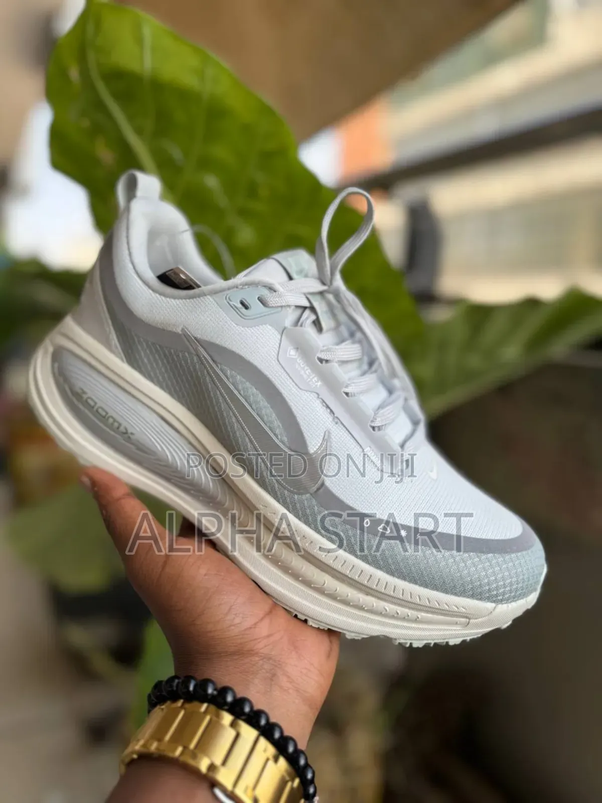 በድጋሚ ገብቷል Nike Zoom Running-Shoes Made in Vietnam