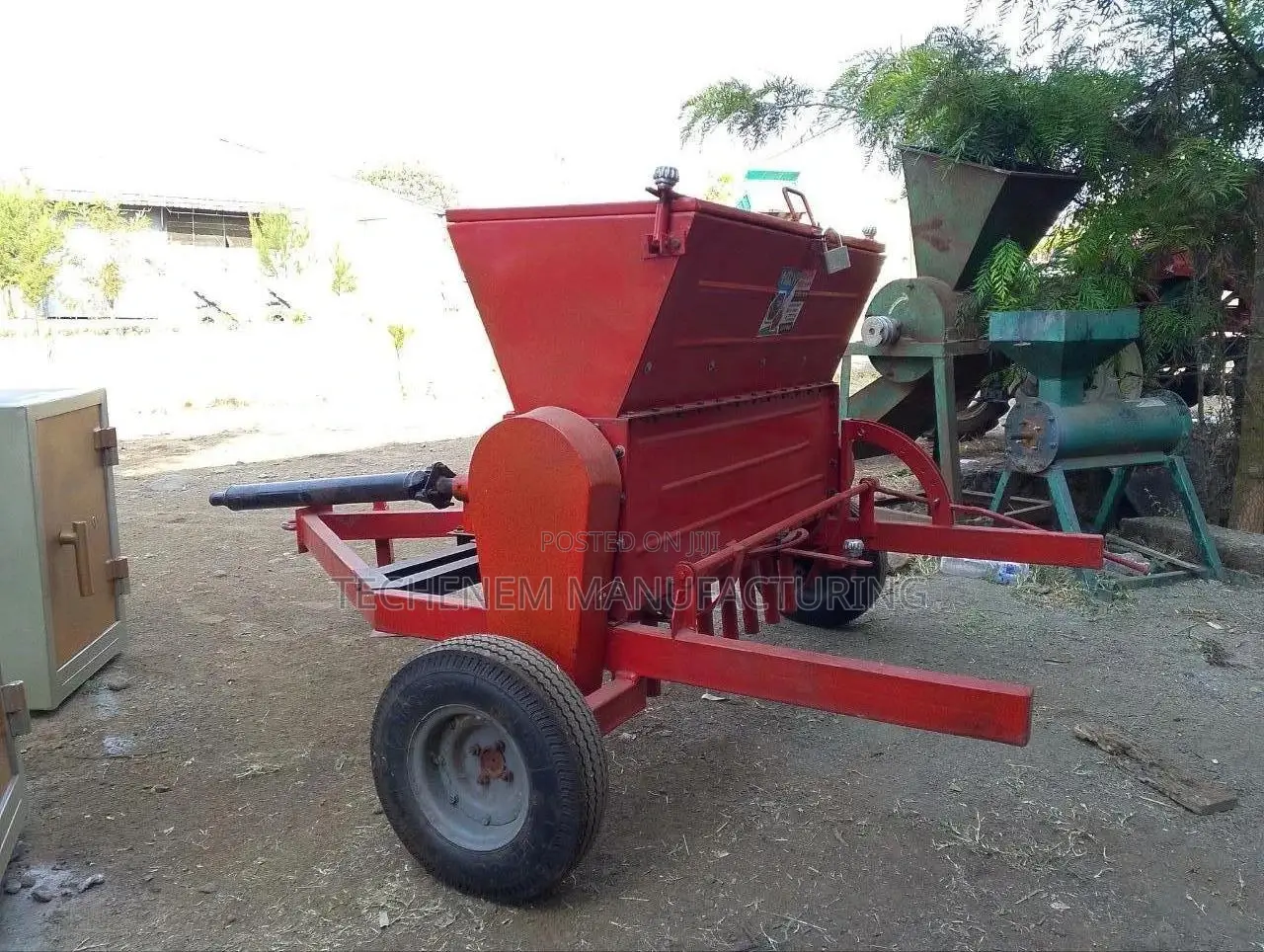 የአፈር ማከሚያ ( ኖራ መበተኛ) (Nora Dispencing Machine)