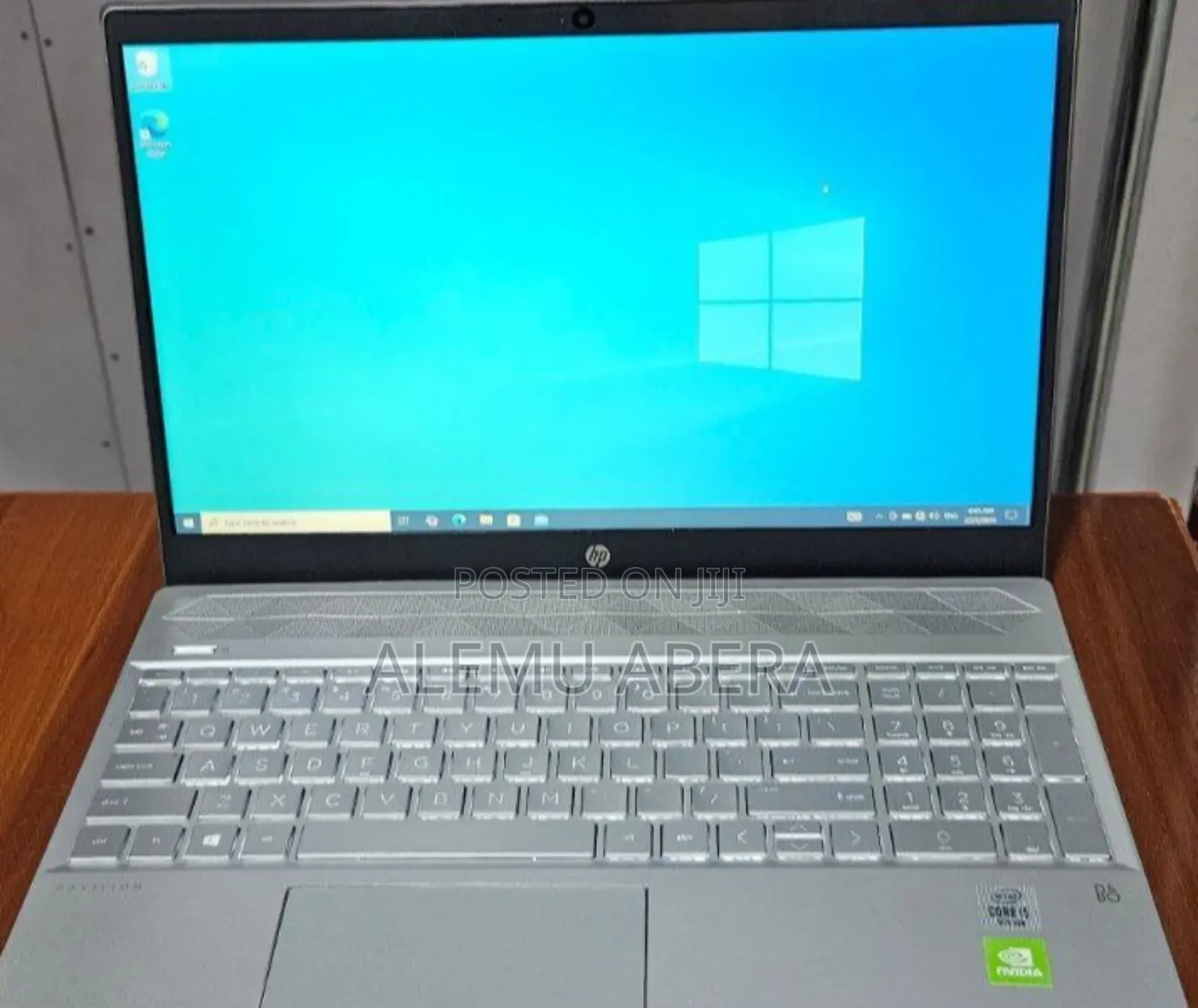 New Laptop HP Pavilion 15 8GB Intel Core i5 SSD 256GB
