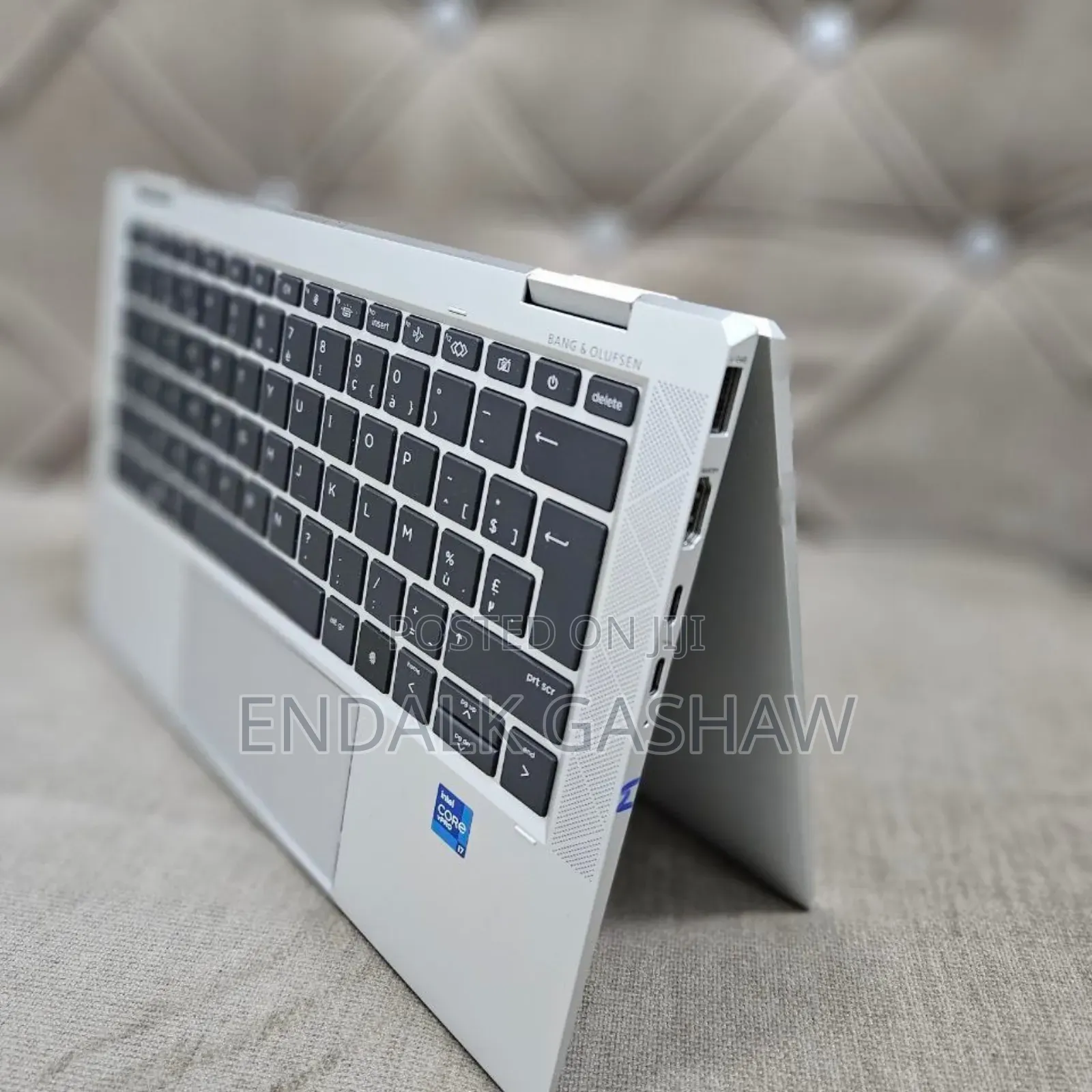 New Laptop HP EliteBook 1040 G8 16GB Intel Core i7 SSD 512GB