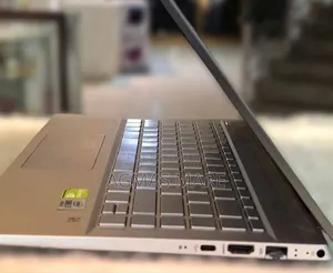 New Laptop HP Pavilion 14 16GB Intel Core i7 SSD 512GB