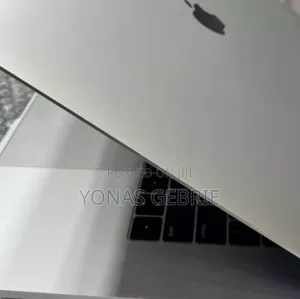 New Laptop Apple MacBook 16GB Intel Core i7 SSD 256GB