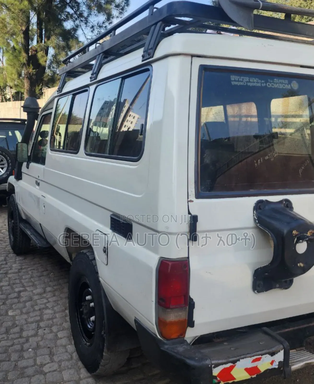 Toyota Land Cruiser 2009 White