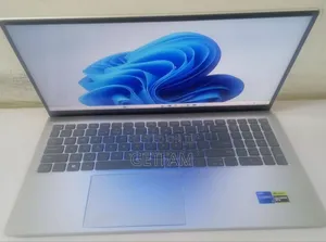 New Laptop Dell Inspiron 15 16GB Intel Core i7 SSD 512GB