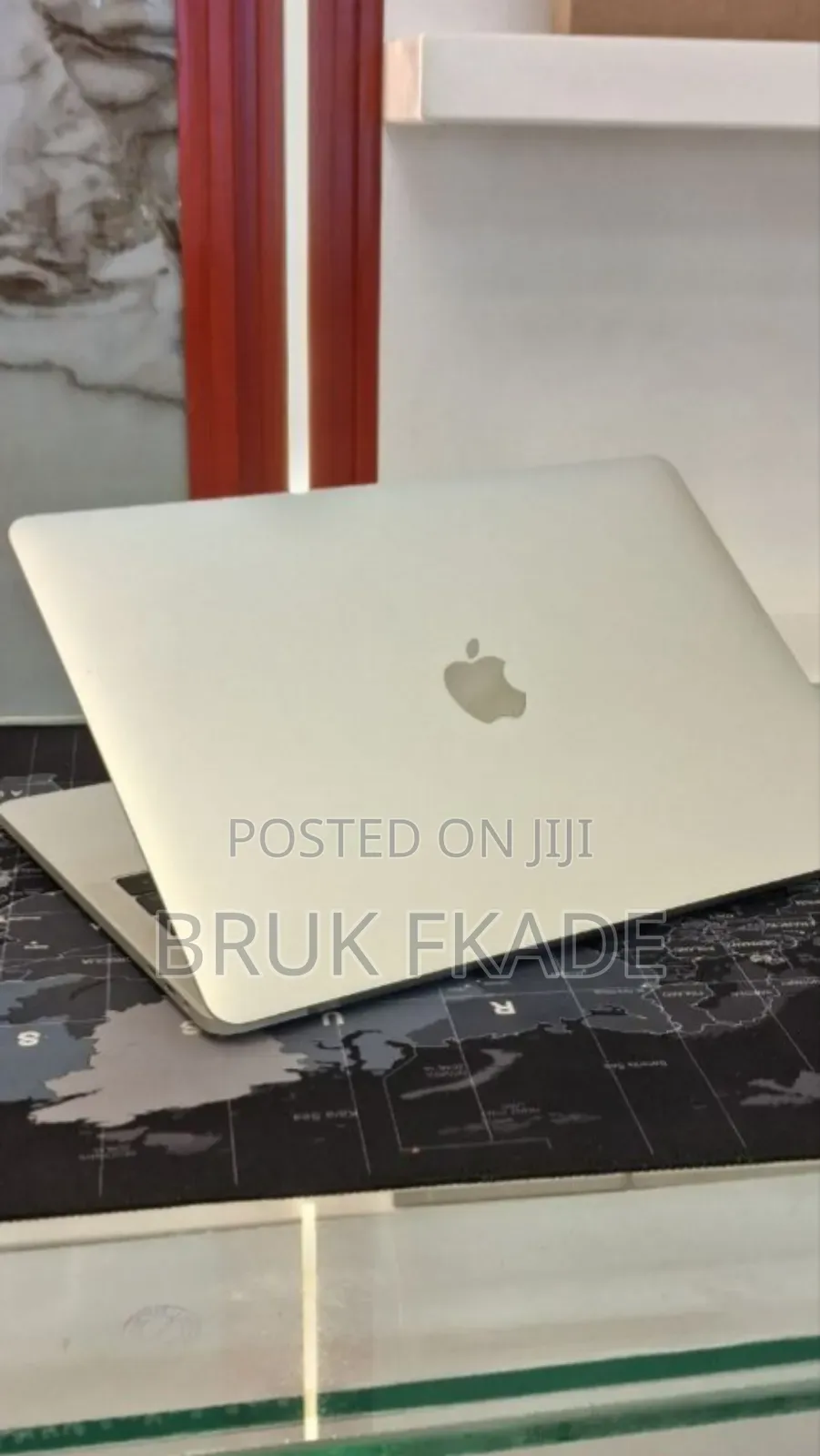 New Laptop Apple MacBook 2016 8GB Intel Core i5 SSD 256GB