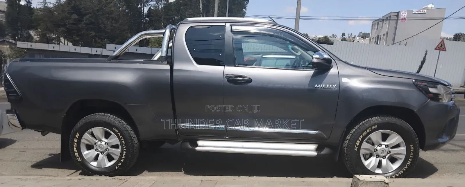 Toyota Hilux 2017 Gray