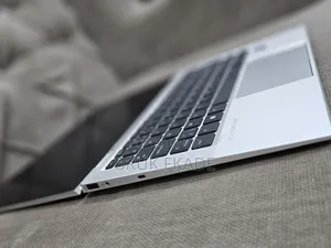 New Laptop HP EliteBook 1040 G8 16GB Intel Core i7 SSD 512GB