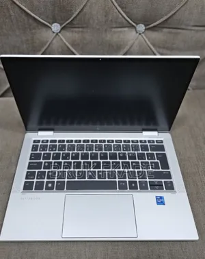 New Laptop HP EliteBook 1040 G8 16GB Intel Core i7 SSD 512GB