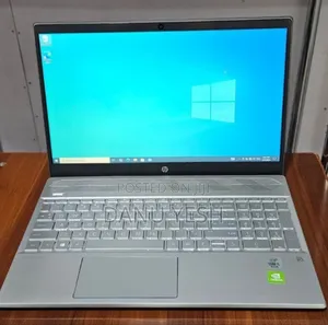 New Laptop HP Pavilion 15 8GB Intel Core i5 SSD 256GB