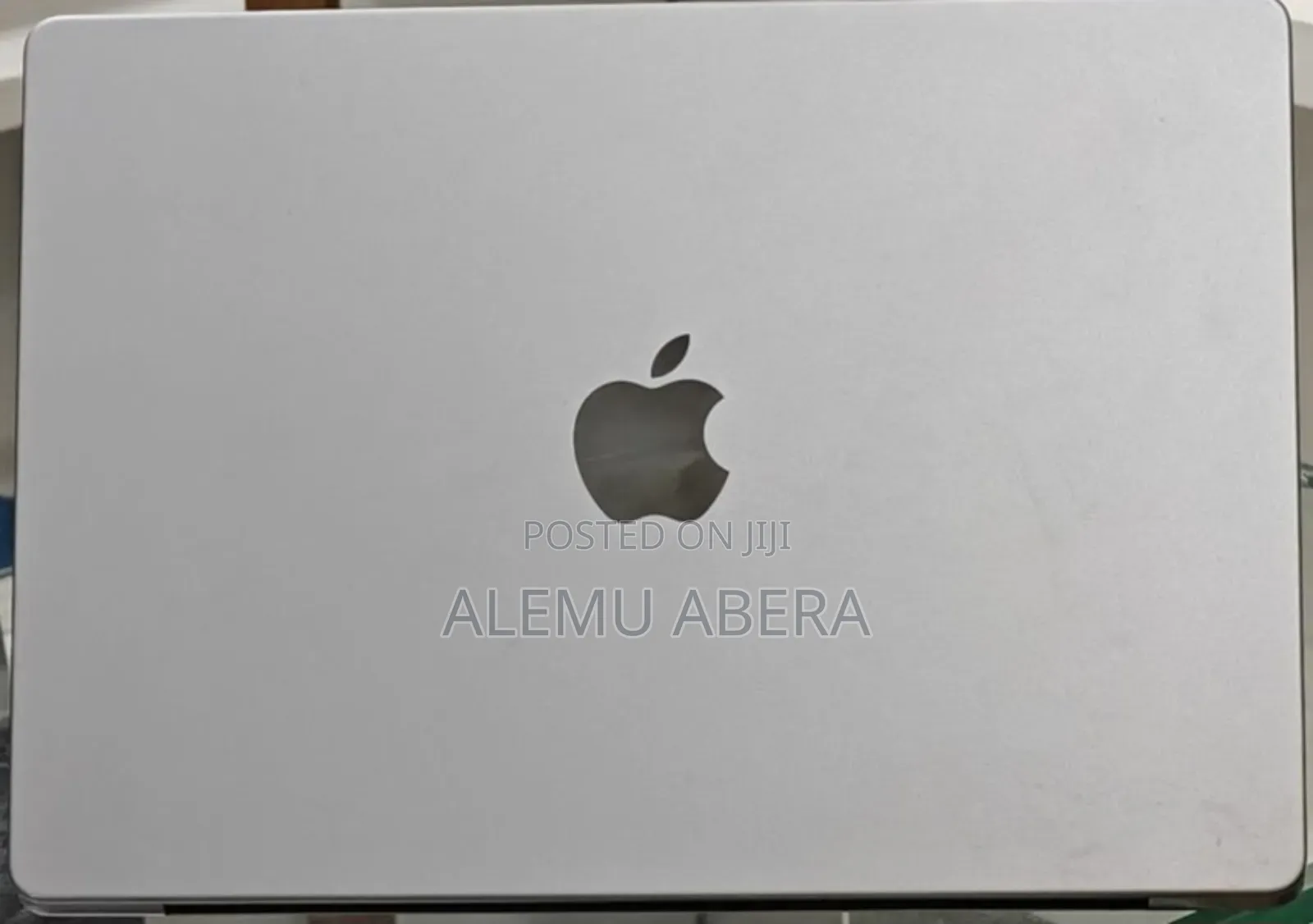 New Laptop Apple MacBook Pro 2024 M3 14-inch 8GB Apple M3 SSD 512GB