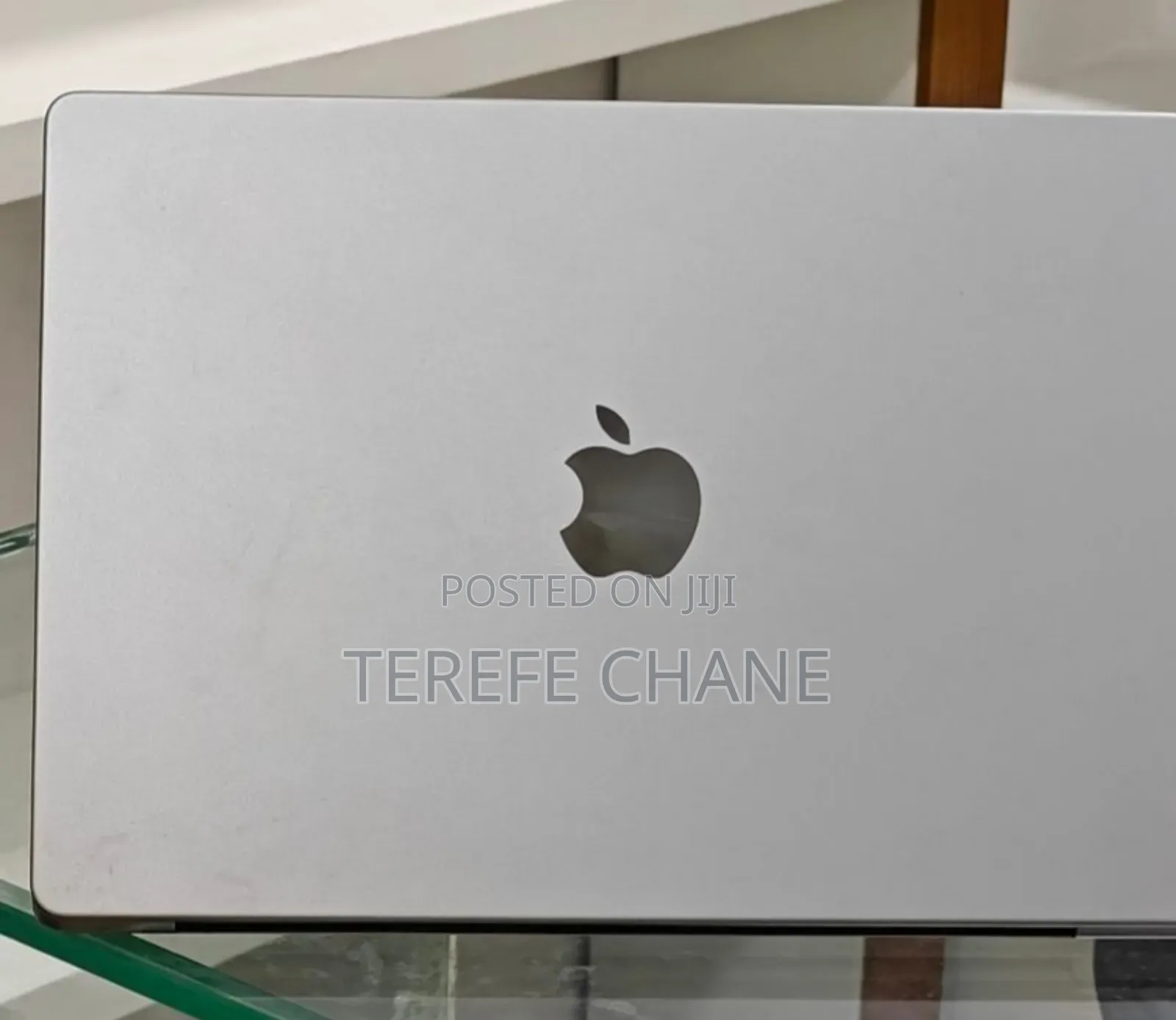 New Apple MacBook Pro 2023 M3 14-inch 8GB Intel Core i5 SSD 512GB